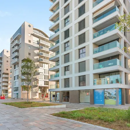 Loctowers A4-4-4 By Interhome * Локарно