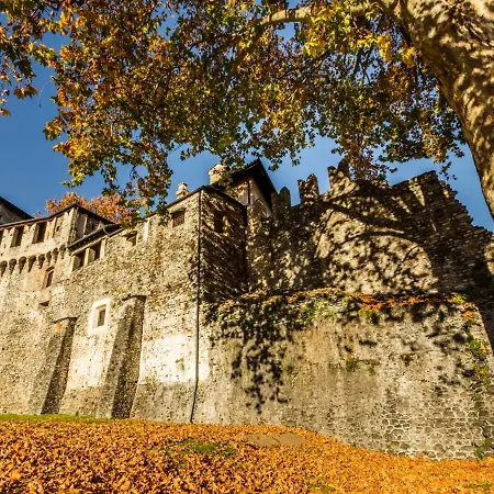 Loctowers A4-4-4 By Interhome